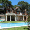 Propiedad en Venta en Pinamar con Pscina Climatizada y Parque al Golf Chico