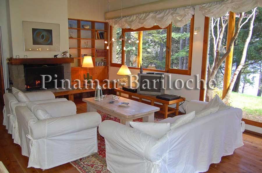 Casa Con Costa De Lago – Alquiler En Bariloche Para 8 Pax – 1048